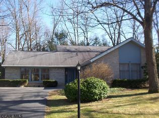 616 Devonshire Dr, State College, PA 16803