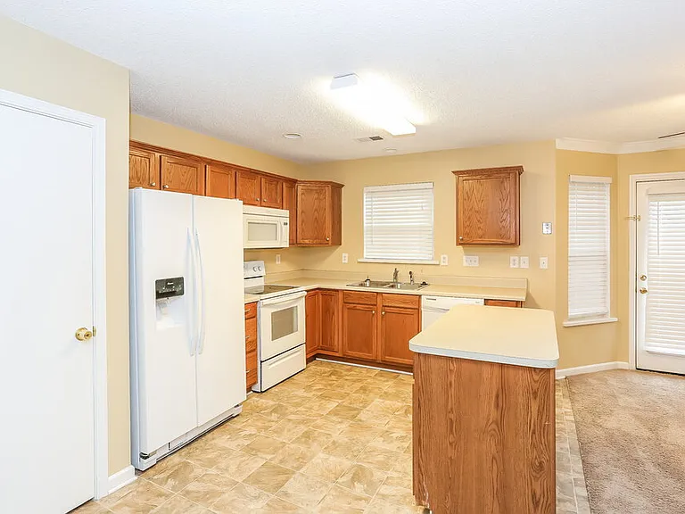 5880 Mahogany Pl SW — Photo 7
