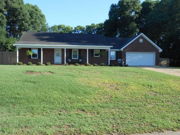 363 Vining Dr, Dothan, AL 36303