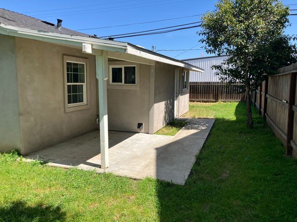 2966 Ross Ave, Riverbank, CA 95367