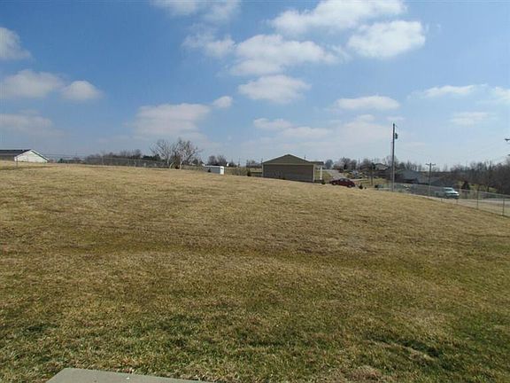 5th image of 263 Creekwood Dr
