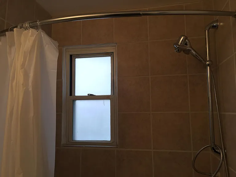 2859 Broadway Ave #1 — Photo 10