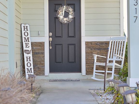3rd image of 97317 Harbor Concourse Cir