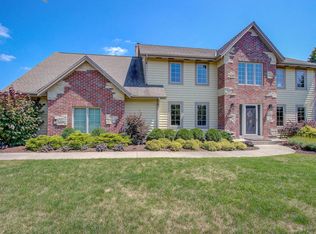N43W33223 Glen Parc Cir, Nashotah, WI 53058
