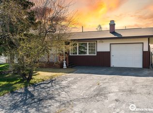1220 Friendly Ln, Anchorage, AK 99504