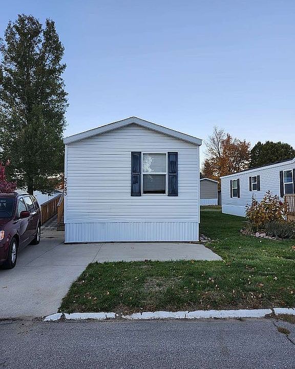 1st image of 3783 E Saturn Dr