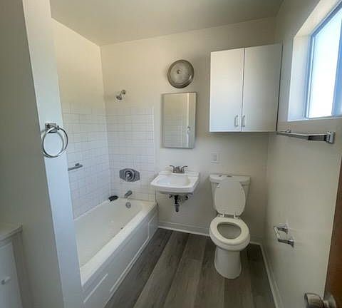 3rd image of 219 S Lillie Ave APT 6