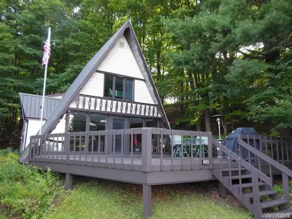 7455 Crumb Hill Rd, East Otto, NY 14729