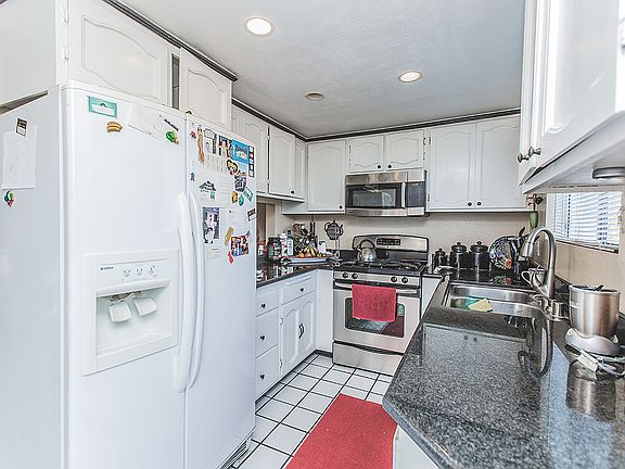 4th image of 9540 Sepulveda Blvd Unit 16