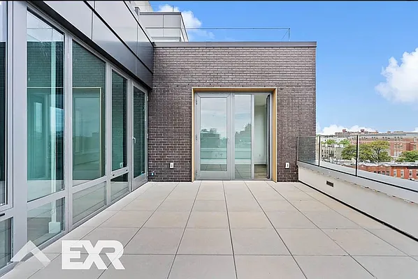 Rented by EXR | media 2