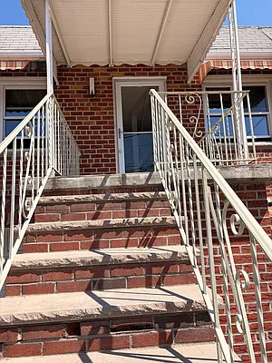 Rented by Voro Purple LLC | media 24