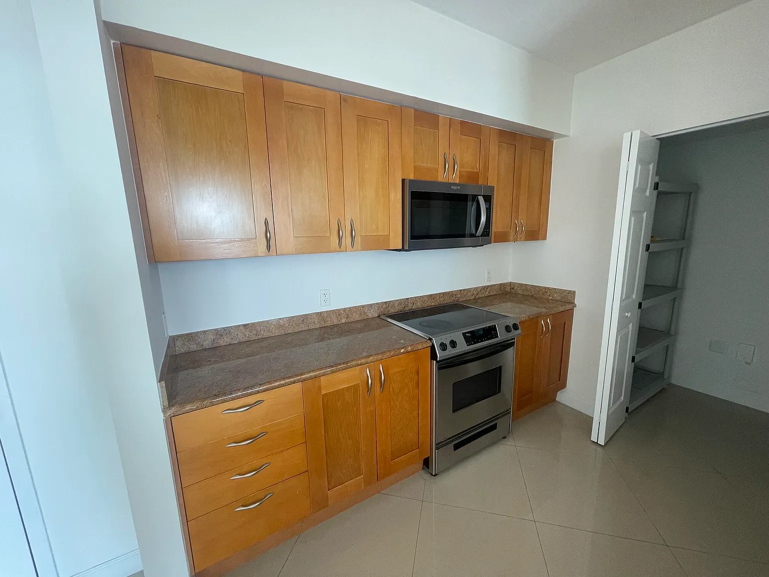Duo Condominium — Photo 2