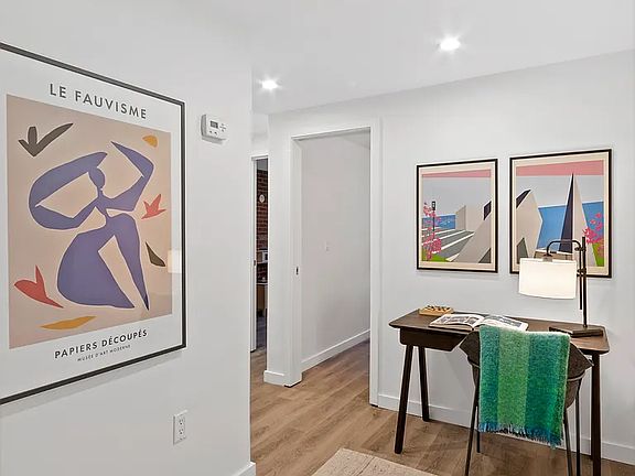 5th image of 712 Sackett St APT 1F