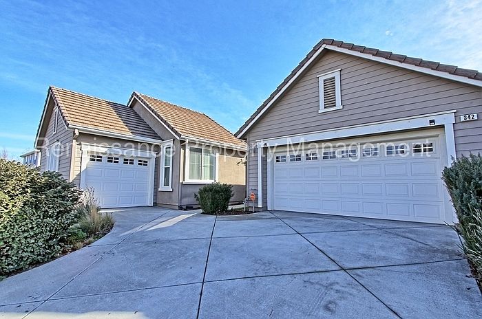 1st image of 342 Ashlee Ct