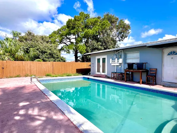 824 Bayberry Drive #1, 2, & 3 : Triplex, Lake Park, FL 33403