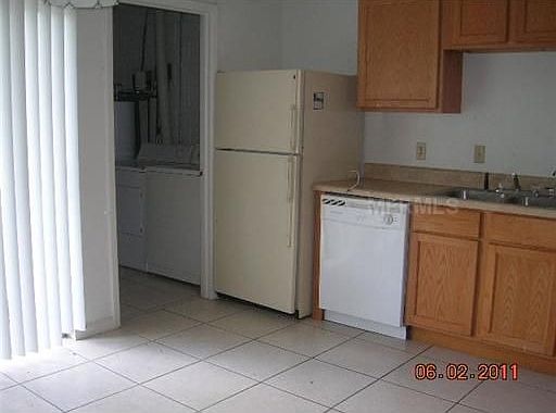 3rd image of 8056 Sparrow Dr