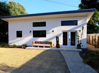 210 Shady Ln, Ojai, CA 93023