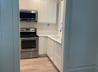 213 27th Ave S APT 4, Seattle, WA 98144