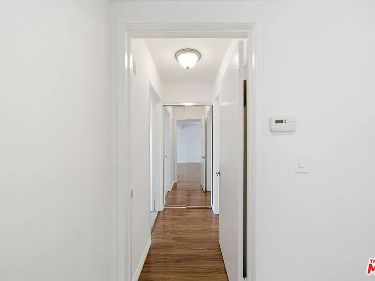 909 N Croft Ave #305 — Photo 15