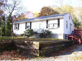 377 Green Hollow Rd, Danielson, CT 06239