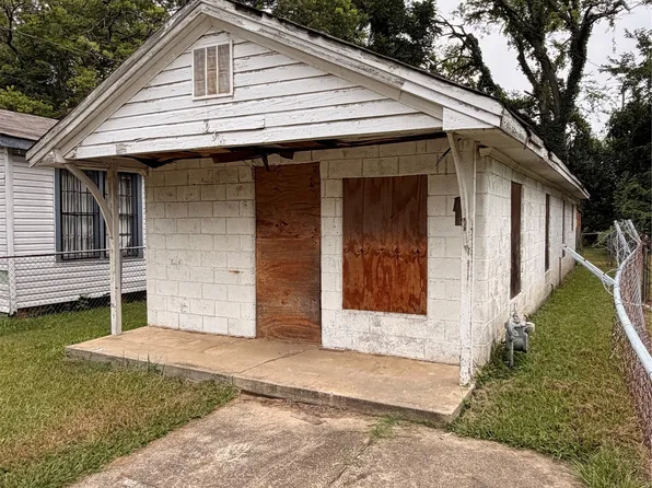 938 Erskine St, Montgomery, AL 36108