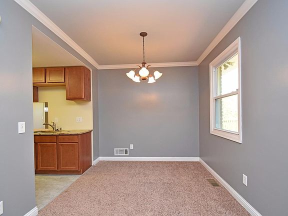 5th image of 11944 Cedarcreek Dr