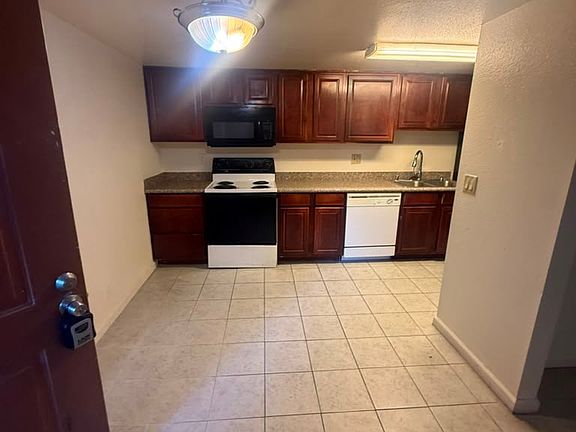 2nd image of 5062 River Glen Dr #1