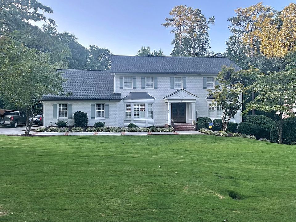 2nd image of 1216 Dunwoody Knoll Dr