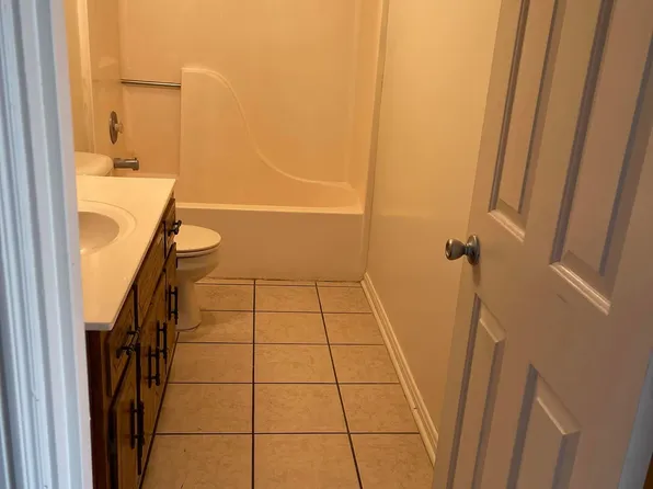 317 E Daugherty Ave, Bardstown, KY 40004