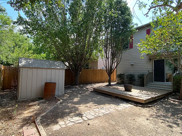 9923 Amber Ledge — Photo 27
