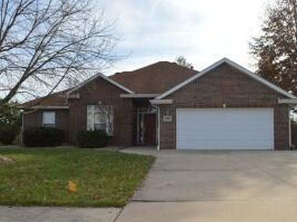 808 Shakertown Way