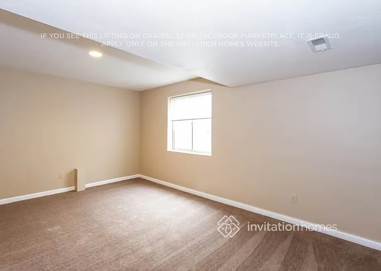 392 Balsa Dr — Photo 15