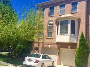 9501 Lagersfield Cir, Vienna, VA 22181