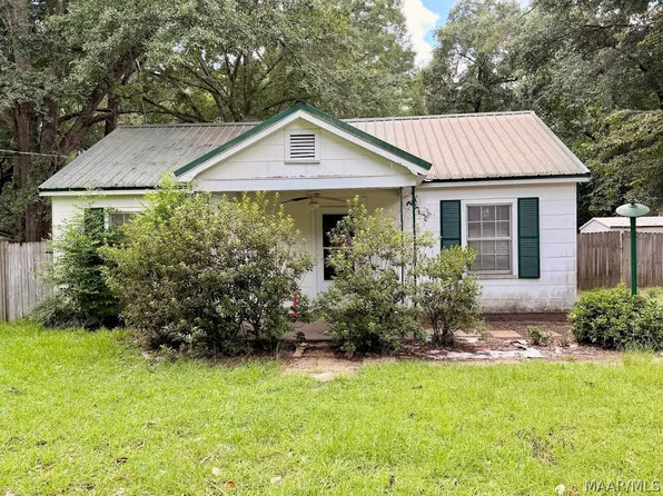 3471 Wade St, Millbrook, AL 36054