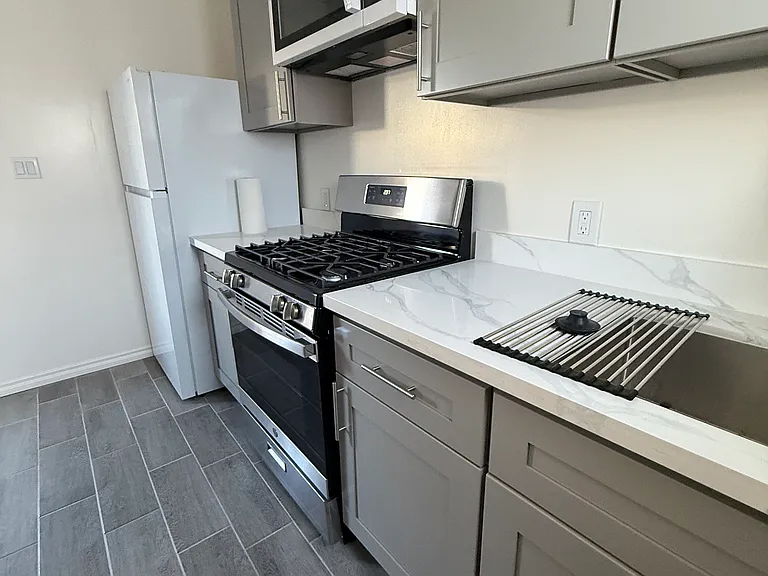 6730 Arlington Ave #B — Photo 7