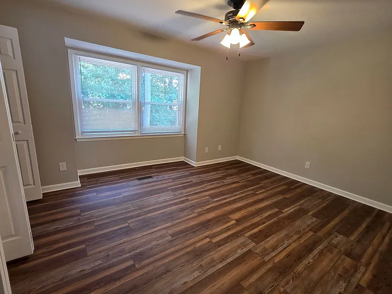 353 Susan Constant Dr — Photo 12