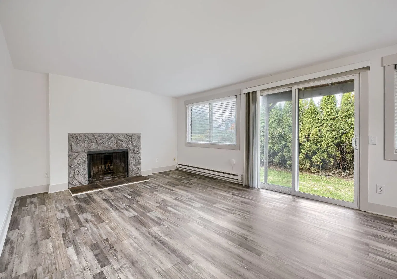3022 Seatac — Photo 4