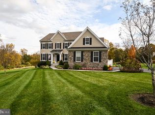 135 Castlebay Ln, Landenberg, PA 19350