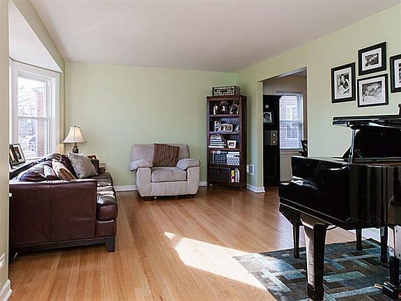 2nd image of 1834 N 73rd Ave