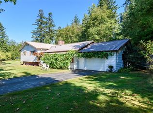 7602 Island Hwy N, Comox Valley, BC V9J 1T7