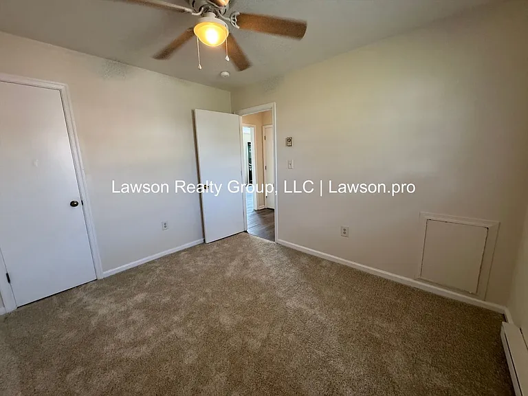 623-625 Moran Ave — Photo 10