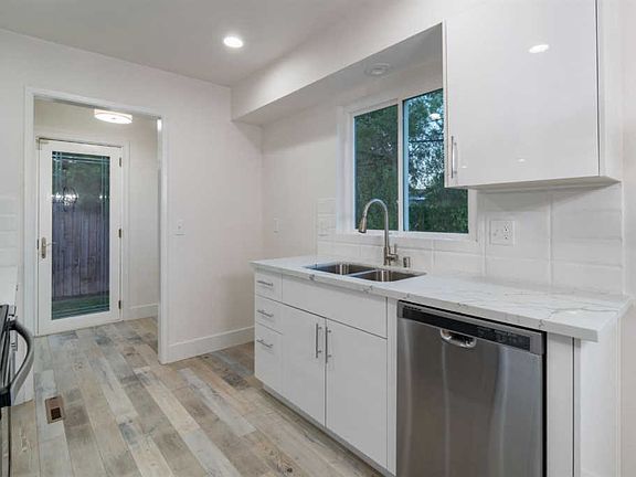 5th image of 6512 N Ferger Ave
