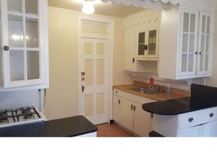 1913 W Chew St, Philadelphia, PA 19141