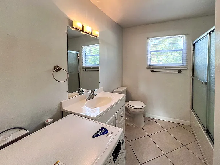 605 SW 75th St #210 — Photo 14