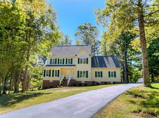 8618 Bay Knolls Ct, Midlothian, VA 23112