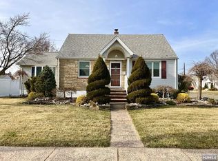 237 Schepis Ave, Saddle Brook, NJ 07663