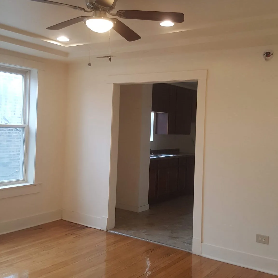 7224 S Jeffery Blvd — Photo 1