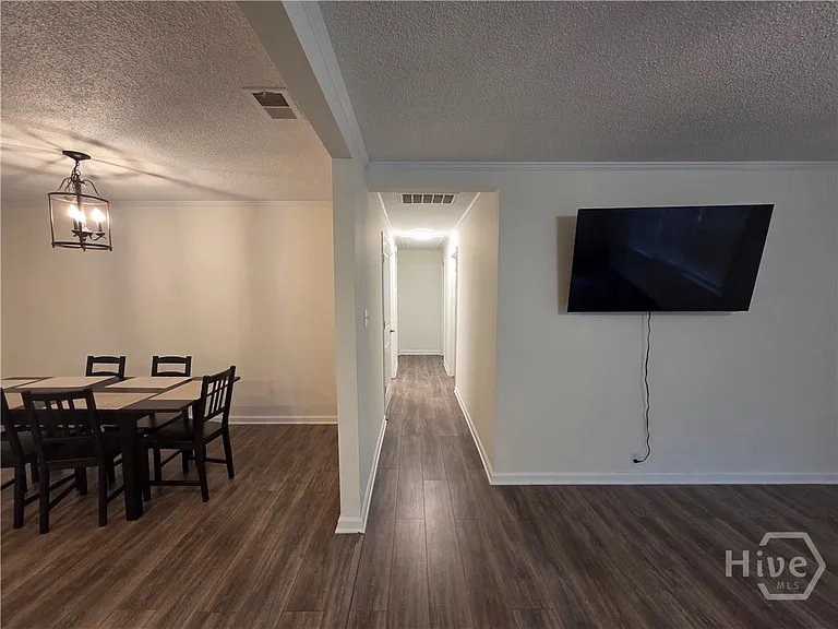 408 Salter St #A — Photo 9