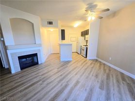7123 S Durango Dr