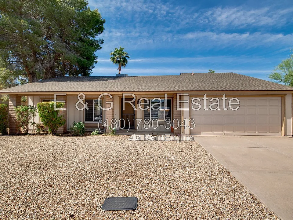 9353 E Altadena Ave